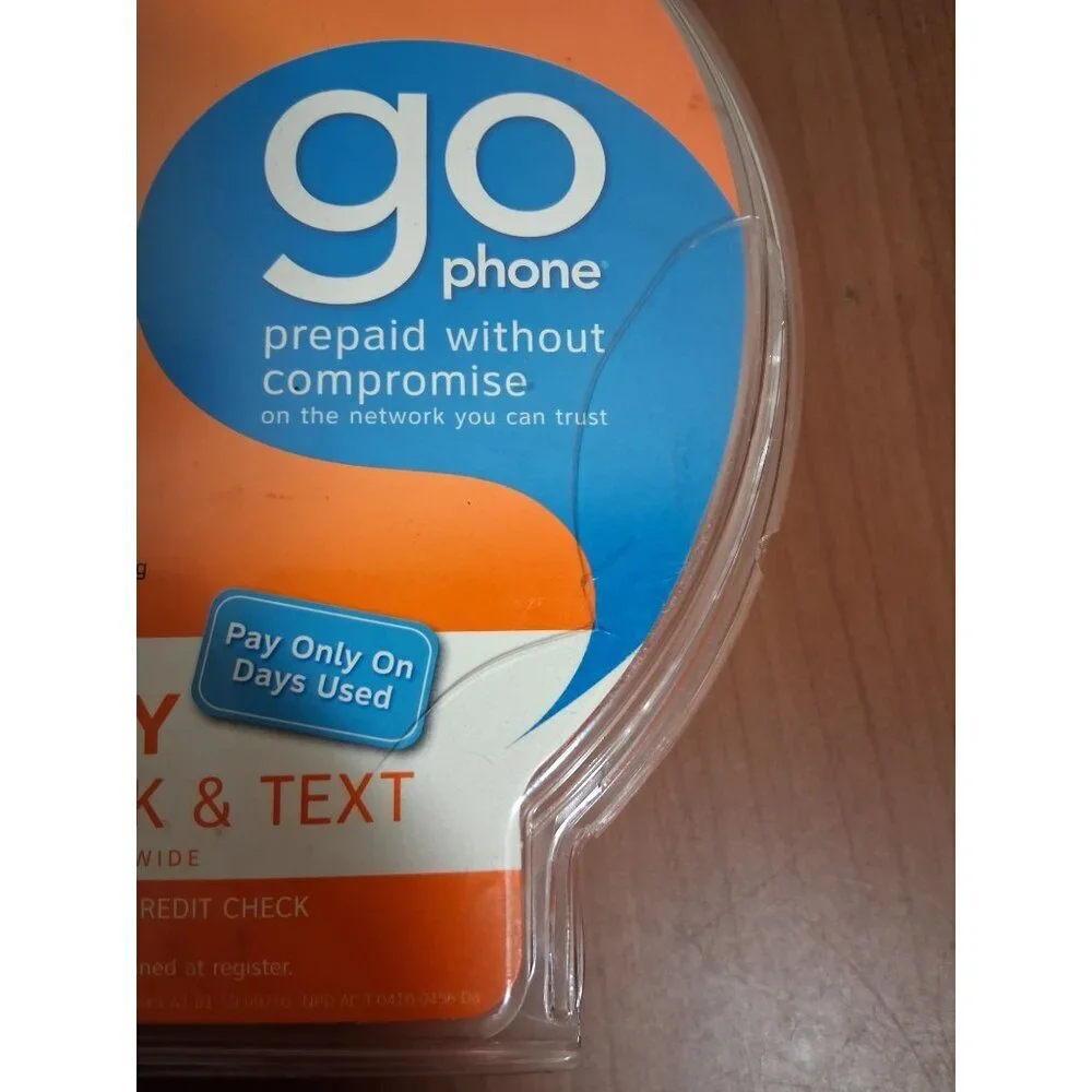 New AT&T Go Phone Nokia 2320 GSM Cellular Telephone Prepaid Retro Y2K Technology
